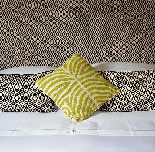 Pepoli9 Design Suites Rome Gasthof 2*
