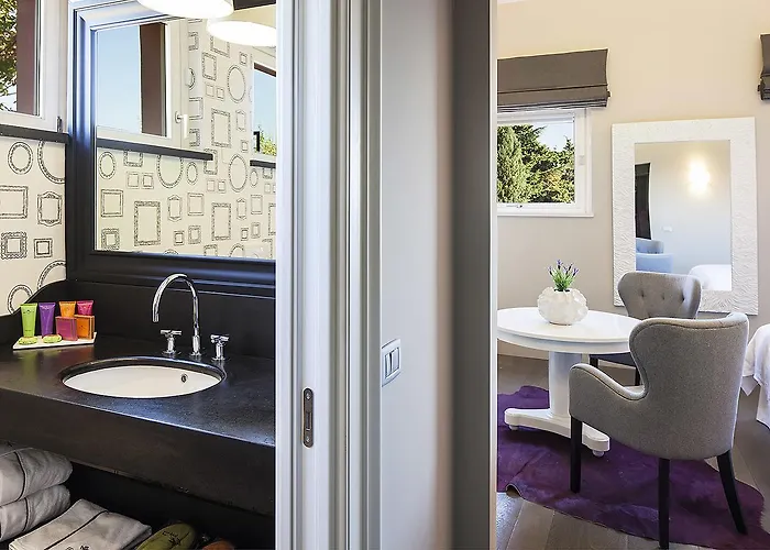 Pepoli9 Design Suites Rome 2*